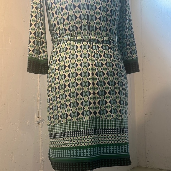 Donna Morgan Geometric Patterned Green white and Blue Dress w belt & buttons - Picture 2 of 14
